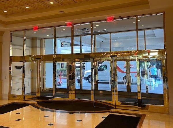 Automatic Doors for Commercial Use
